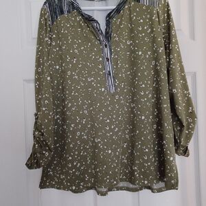 FLJ Studios Womens Size XL Green 3/4 Sleeve Relaxed Blouse with Mandarin Collar